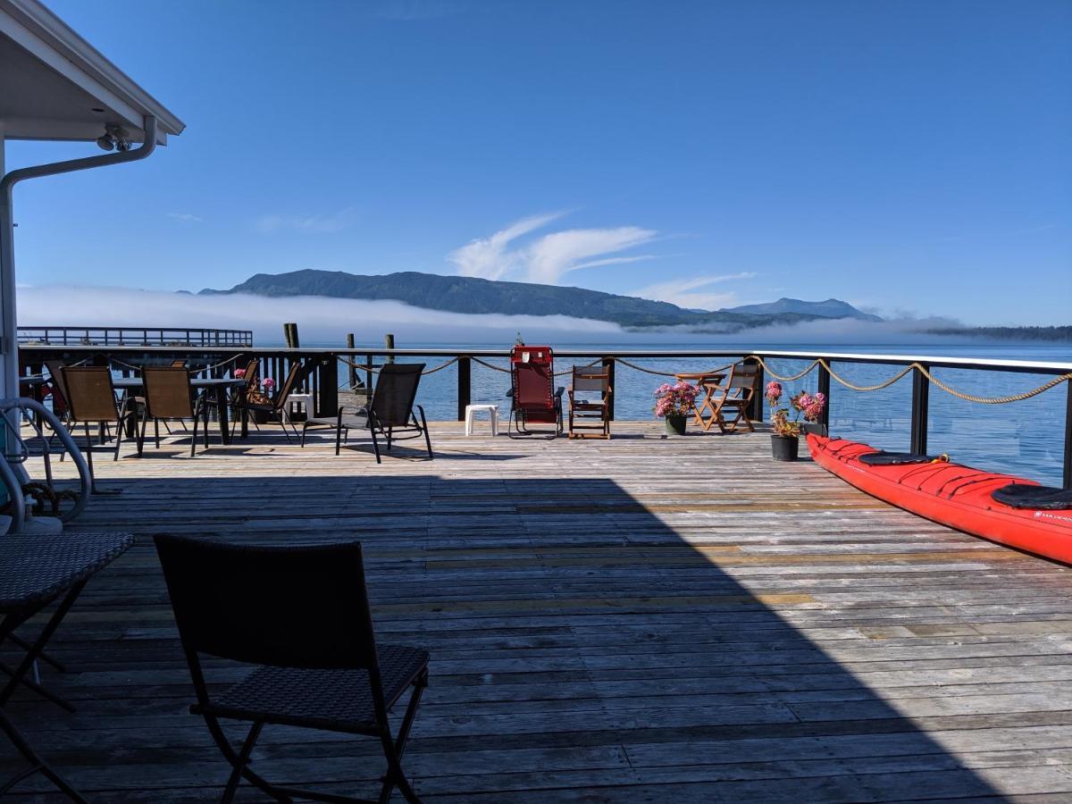 Nimpkish Hotel Alert Bay 외부 사진
