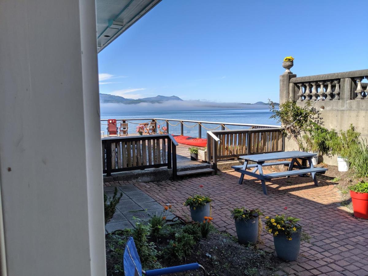 Nimpkish Hotel Alert Bay 외부 사진